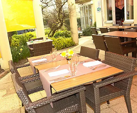 Brit Le Castel Hotel 3*